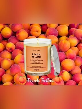 Bath & Body Works/White Barn Peach Bellini Candle-🍑🍑